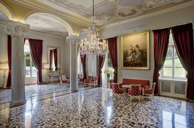 Villa d'Este, Cernobbio, Lake Como, Italian Lakes, Italy | Bown's Best